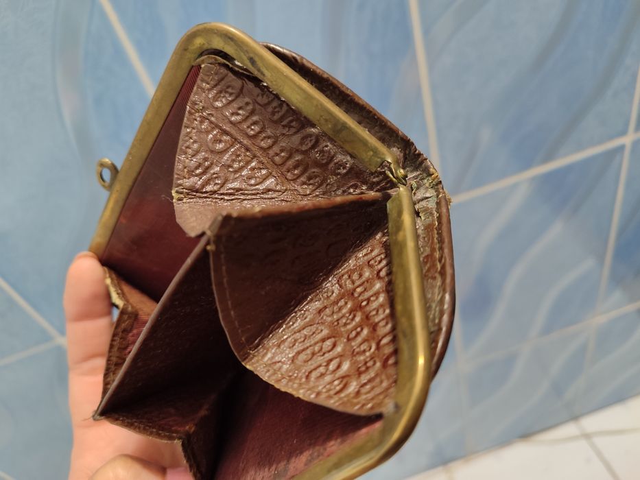Кошелечек с латунным “поцелуйчиком”