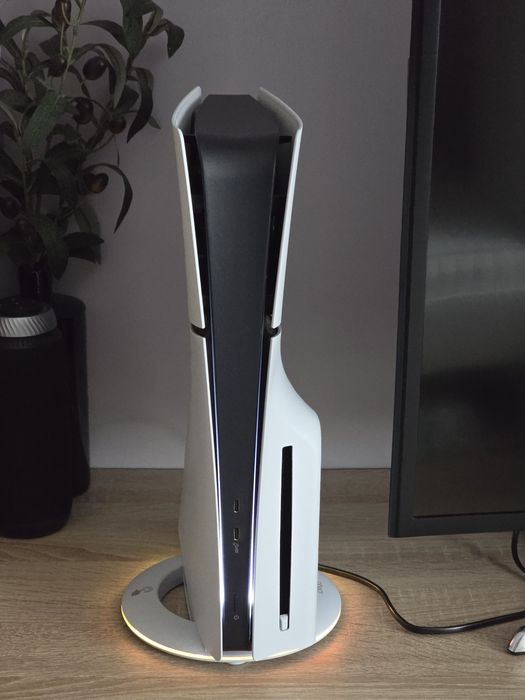 PS5 slim като нов - гаранция до 23.12.2027