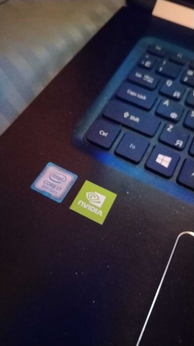 17" Ноутбук Acer Aspire A517 (Core i7 / 8GB / SSD)