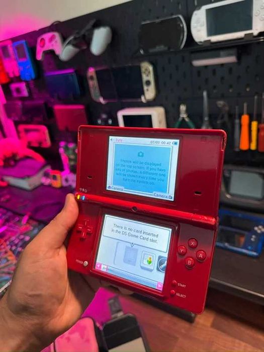 Consola Portabila Nintendo DSi cu probleme