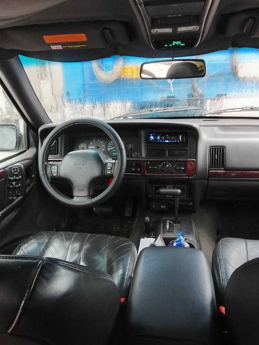 Jeep grand Cherokee loredo