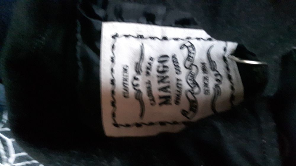 Намалени 2 броя палта за момичета