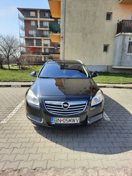 Opel Insignia Sports Tourer 2011