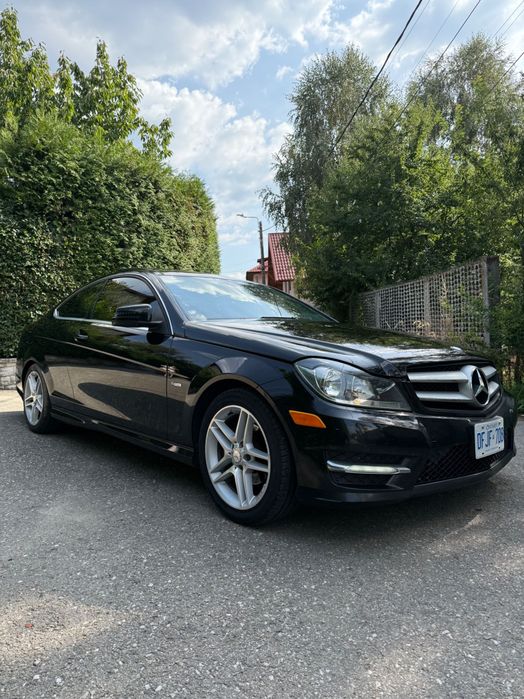 Mercedes Benz C250 (Benzina)