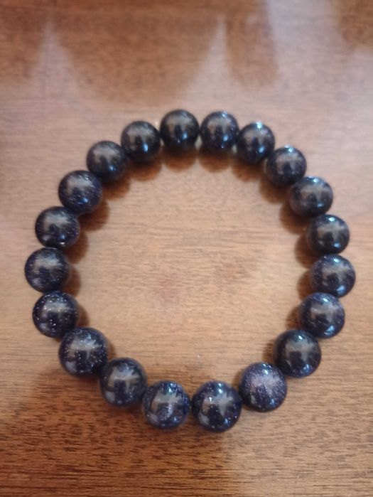 Нова гривна с оникс