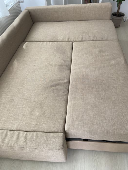 Servicii de curatare tapiterie , piele etc