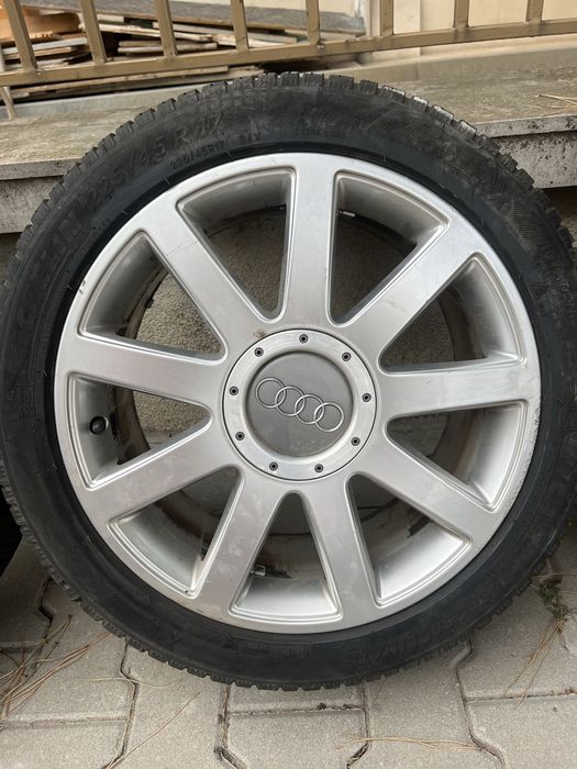 Audi A3 17 Оригинални Джанти с Гуми