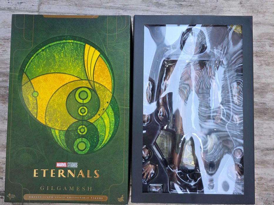 Figurina Colectie 1/6 Hot Toys Eternals Gilghames