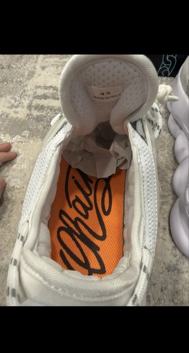 Versace Chain Reaction - White