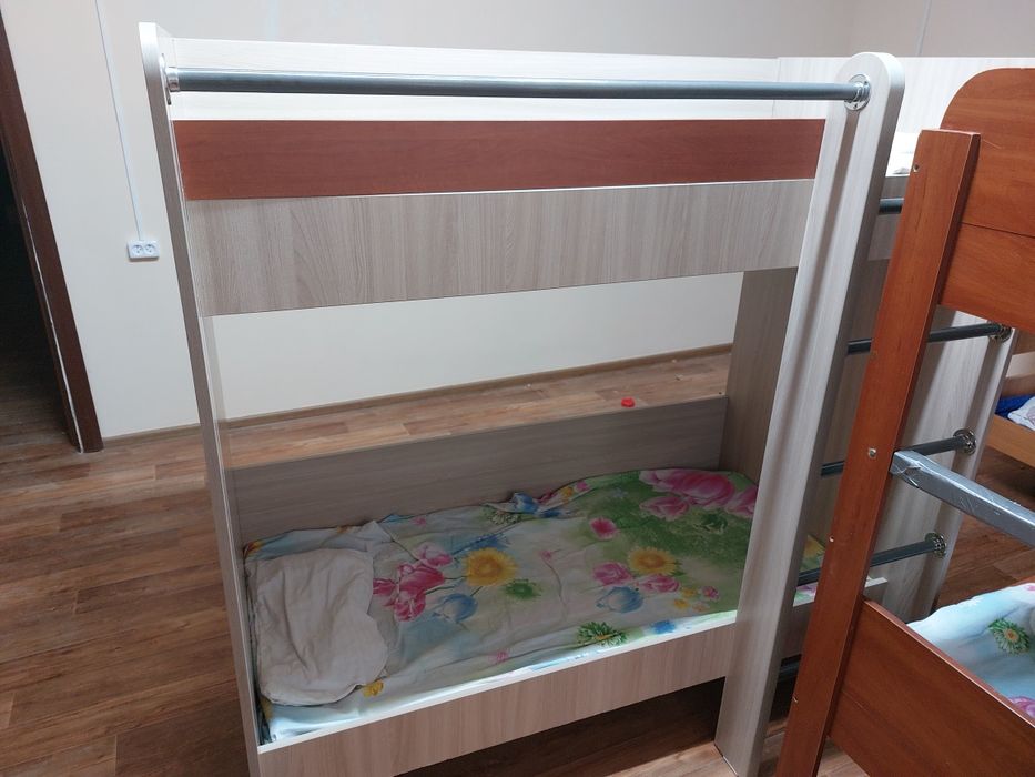 Двухъярусная кровать продается