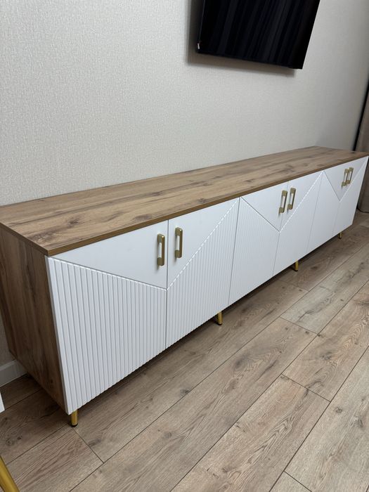 СРОЧНО продам ТВ тумбу