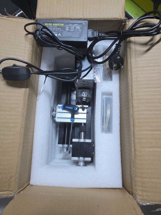 Strung mini pentru metal VEVOR 70 x 130 mm, freză 20000 rpm