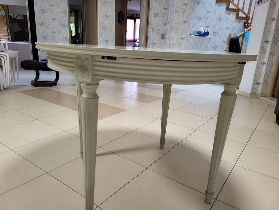 Vand 4 mese bucatarie/sufragerie,lemn masiv