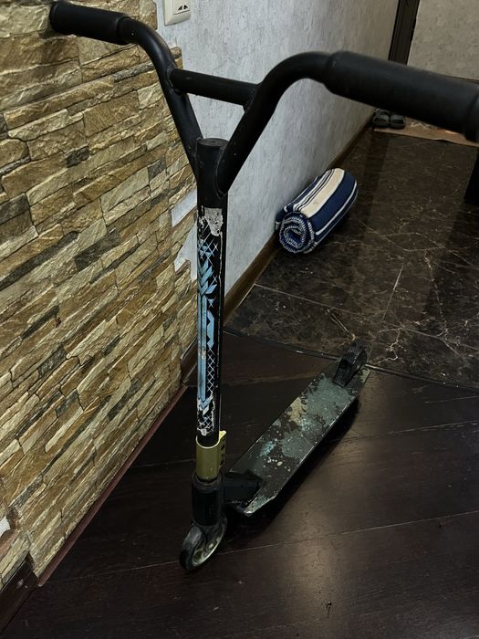 Самокат трюковой продам