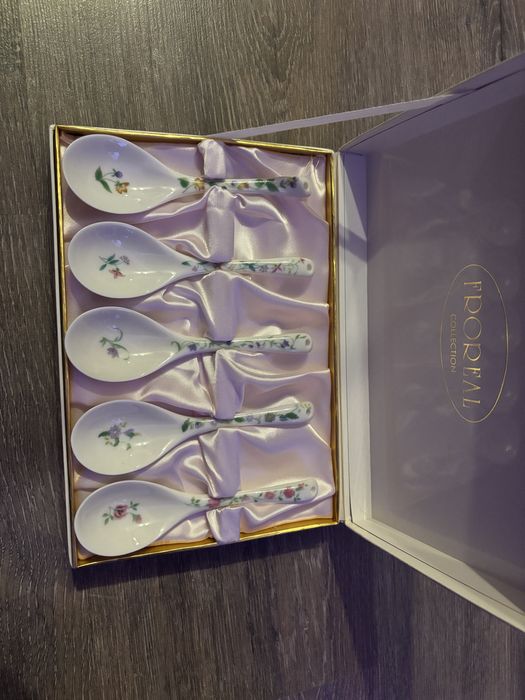 Комплект порцеланови лъжички