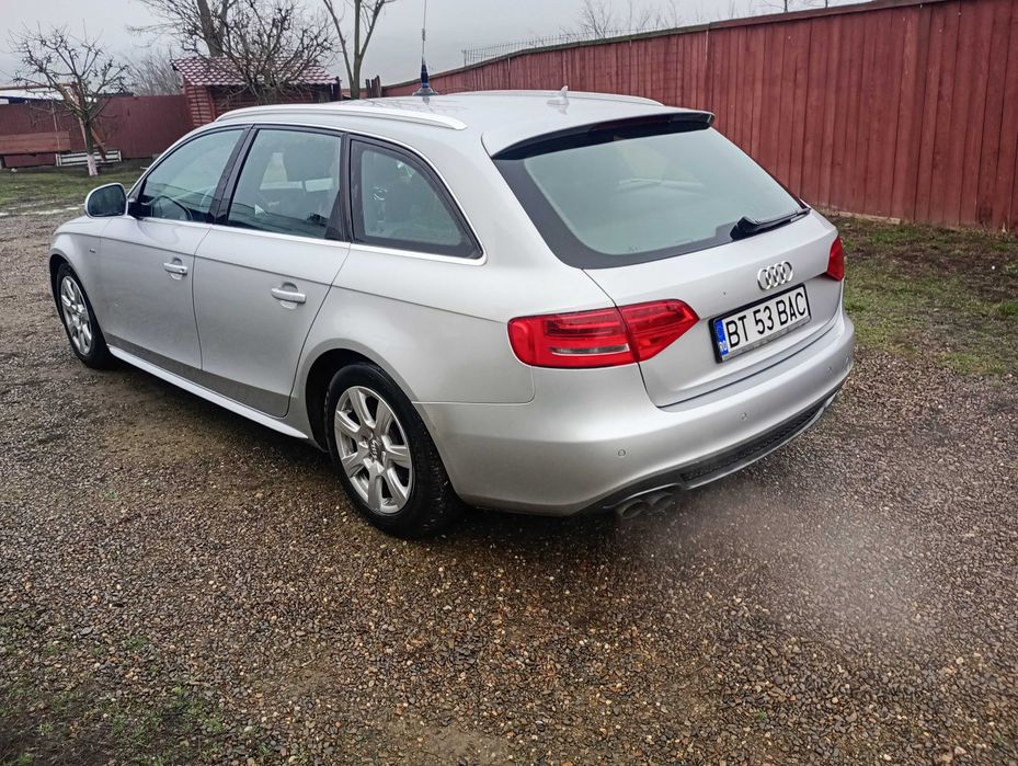 Audi A4 b8,S line