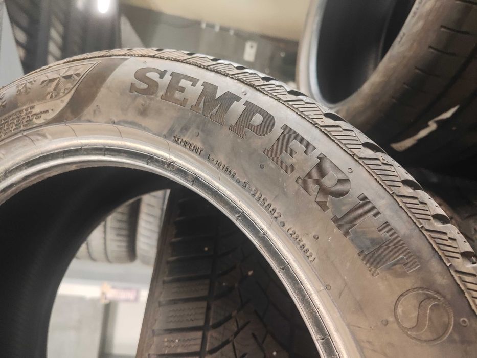 2бр.зимни гуми 225/50/17 Semperit