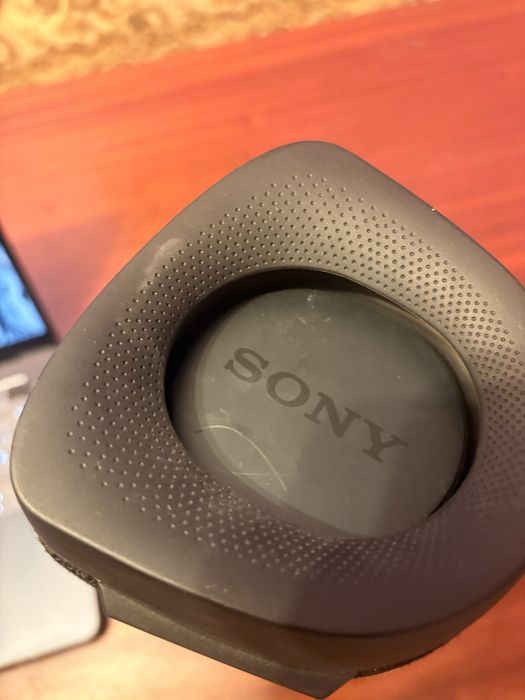 Sony SRS XB-43 folosita ocazional.