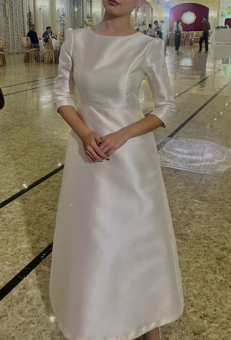 Продам платье красивое