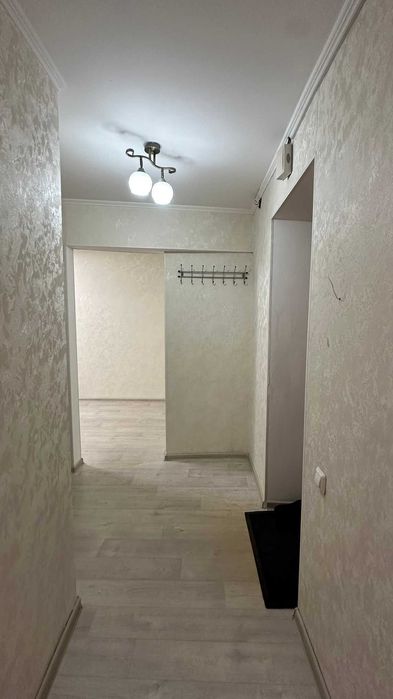 Продам 2 ком в центре