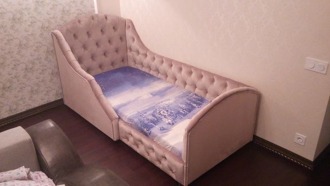 Krovat bir kishilik (odinarniy) krovat