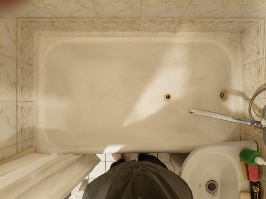 Продам чугунную ванну 120/70 сидячую