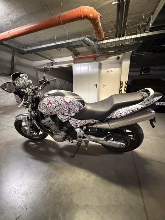 Honda hotnet 900