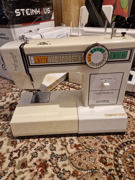 Mașina de cusut Elna Privileg și Sincer