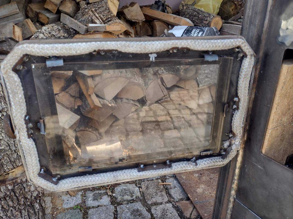 ДОКУМЕНТАЦИЯ за изработка на печка на дърва с водна риза.