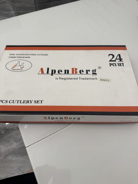 Столовый набор , ложки , вилки