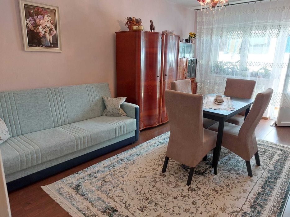 Persoana fizica vand apartament 2 camere