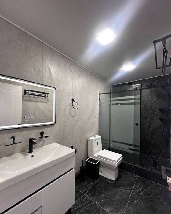 Продается 3х ком квартира, ориентир: Гостиница Россия, 72м²