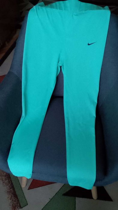 Дамски дънки и долнища