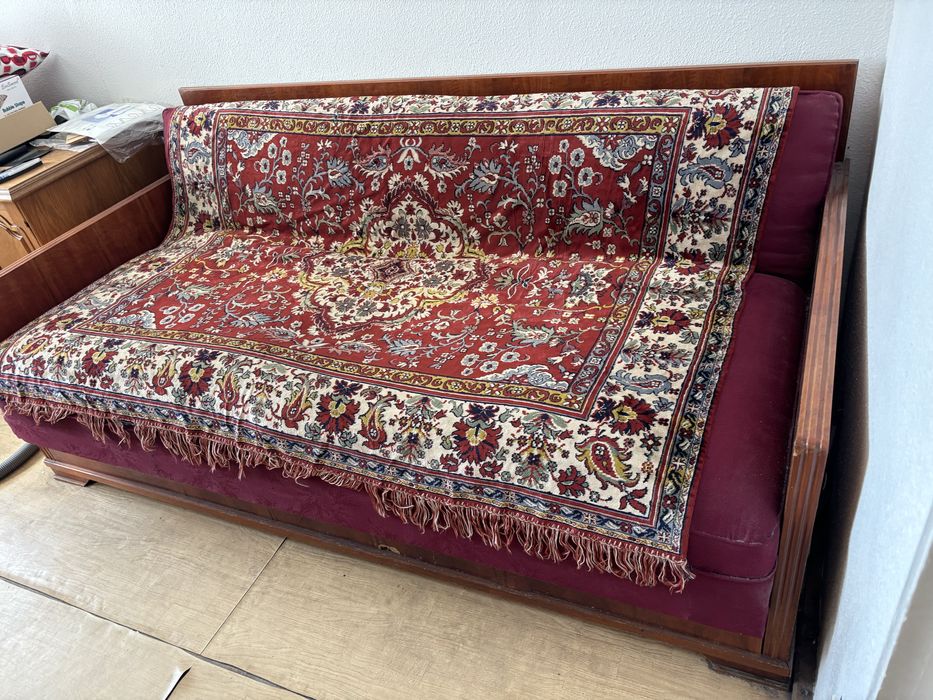 Dormitor complet + canapea extensibila + cuier