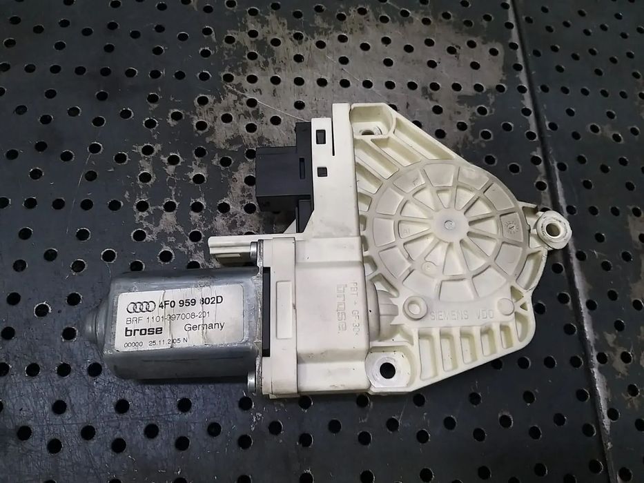 Motoras macara dreapta fata audi a6 c6 4f 977272101 7746019901 4f0959802d