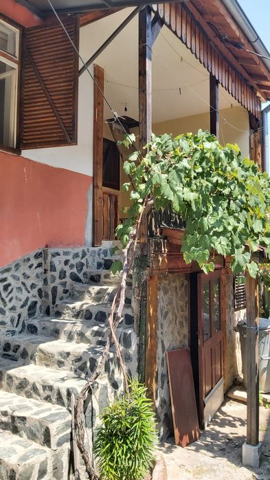 Продава се Къща в Вършец - 100 кв.м за 425 €/кв.м - Снимка #1