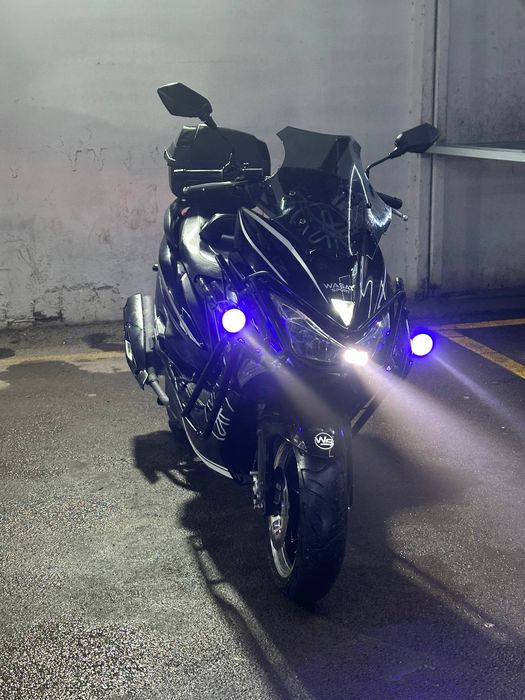 В продаже скутер yamaha 150 кубов