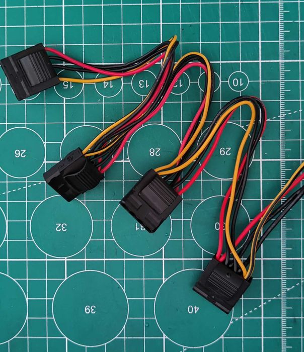 Блок питания Huntkey 700W