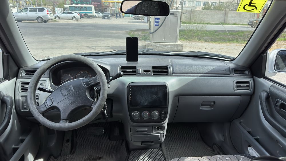 Продам Honda CR-V