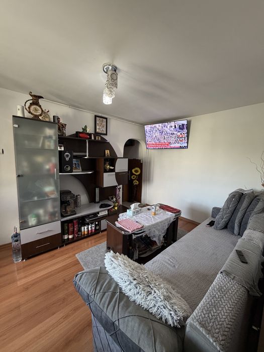 Apartament 3 camere Stefanesti blocuri