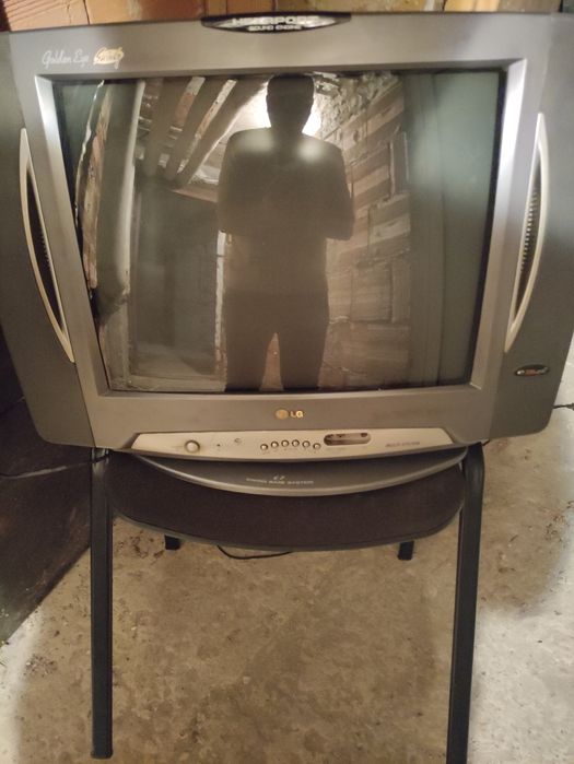 Продава се телевизор LG
