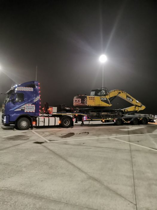 Trailer transport utilaje grele, agabaritice combina,excavatoare, buldoexcavatoare etc