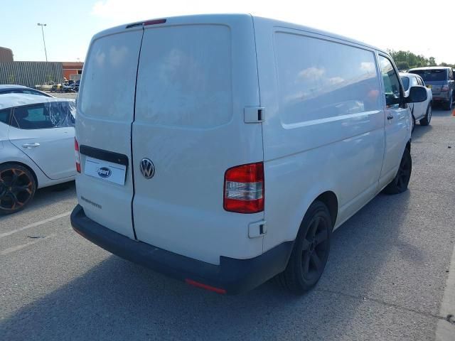 Dezmembrez Volkswagen VW Transporter T5