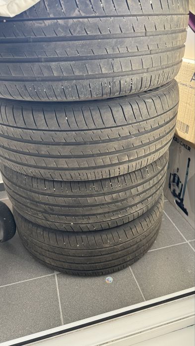 Продается комплект летних шин для автомобиля