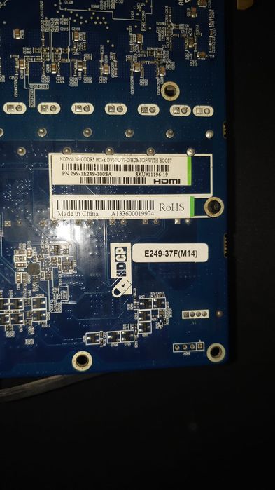 Placa video Sapphire HD 7950 3GB DDR5 pentru piese