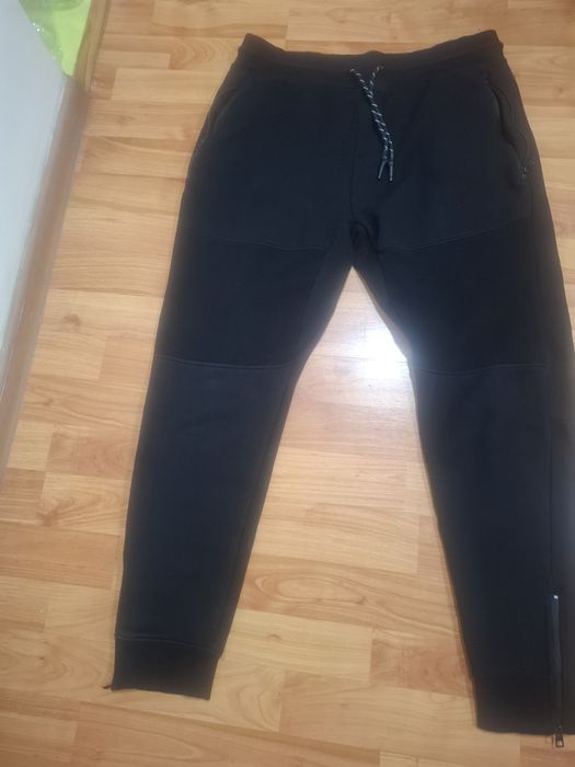 Pantaloni trening Bershka ca noi,marime M