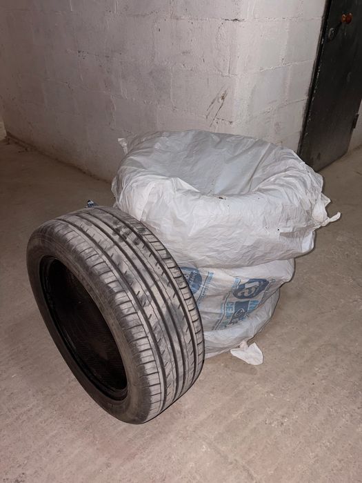 Продам шины новые yokohama