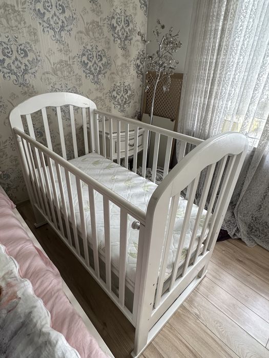 Детский манеж - кроватка детская белая (дерево березы)