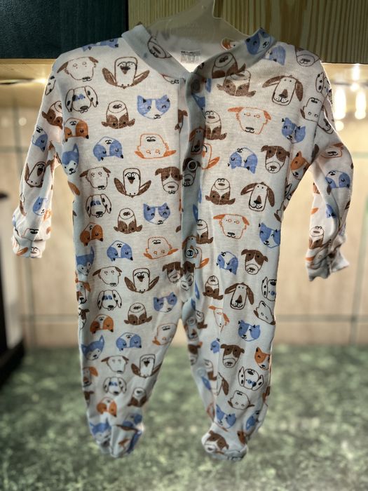 Salopetă pentru bebelusi