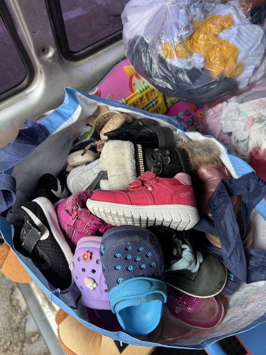 Urgent, haine, incaltaminte copii